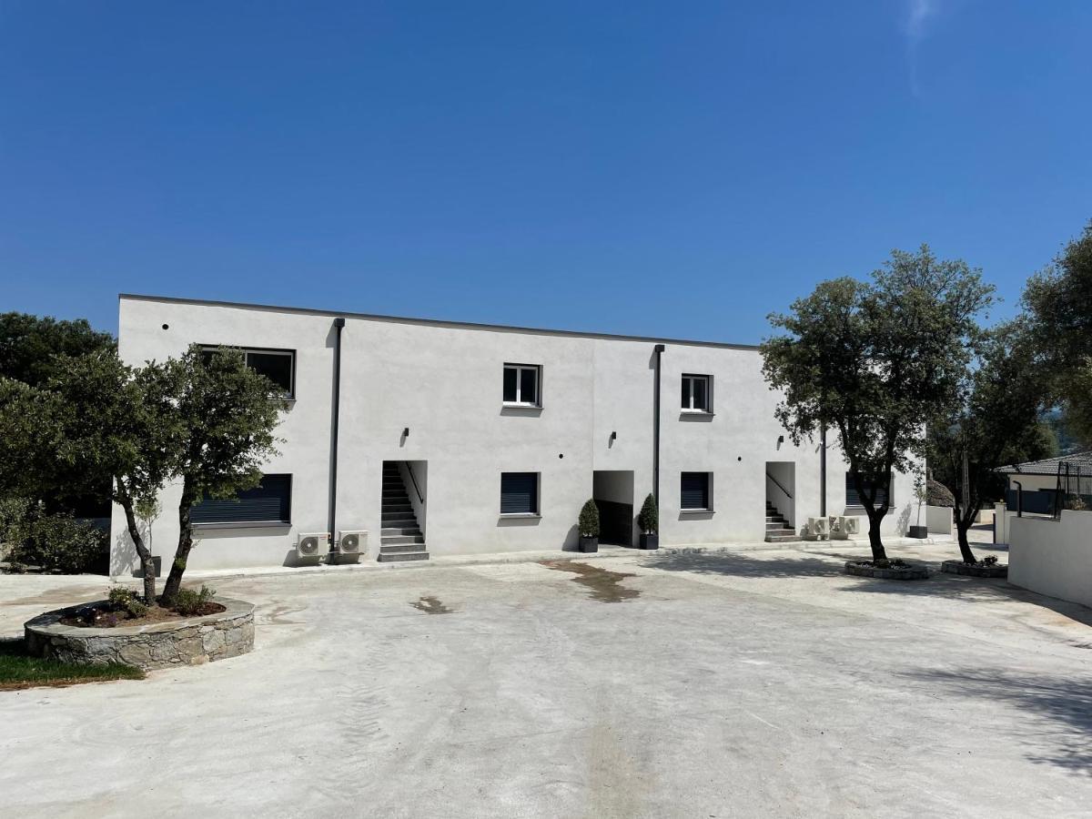 Les Jardins De Saint Pancrace Apartamento Corte  Exterior foto
